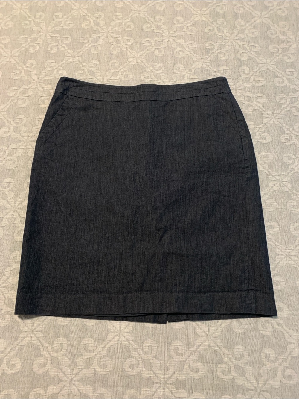 LOFT Dark Gray Pencil Skirt (Size 10)